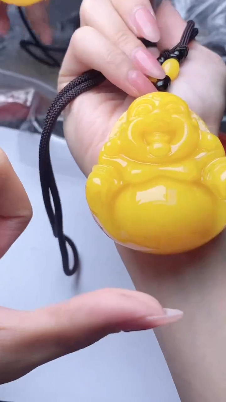 未镶嵌颈饰血珀144      套装弥勒