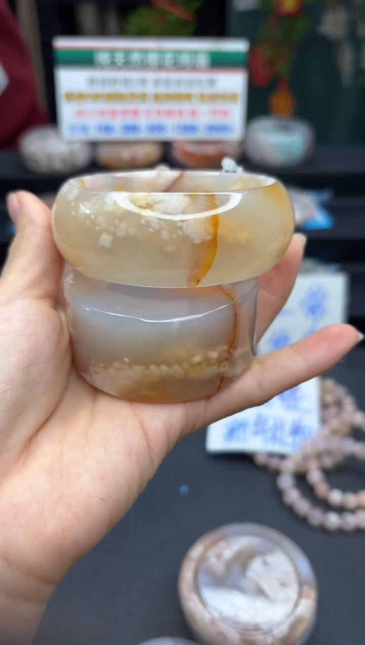 【闪购商品】石英质玉手镯未镶嵌93（62圈赠送镯心）