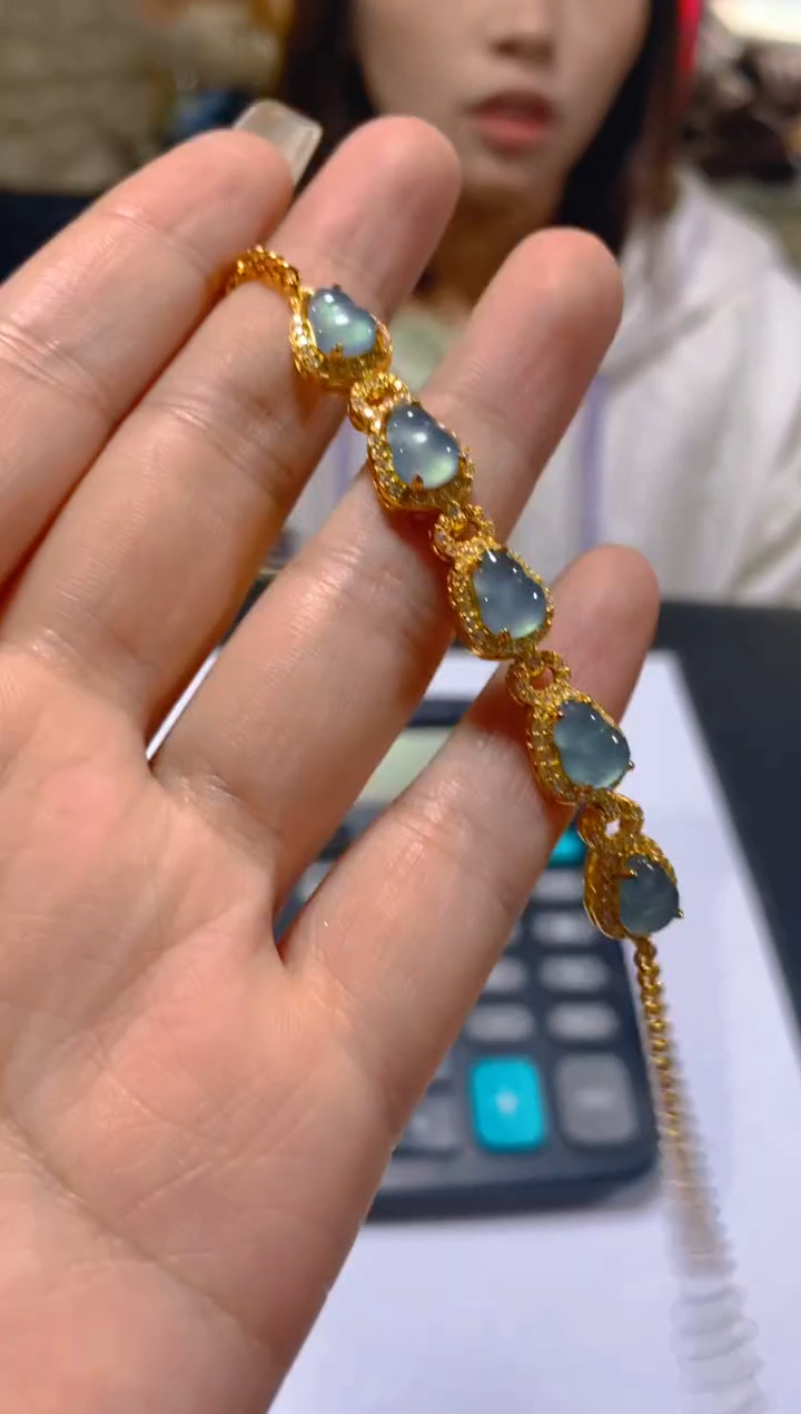 未镶嵌手链翡翠多样性发一