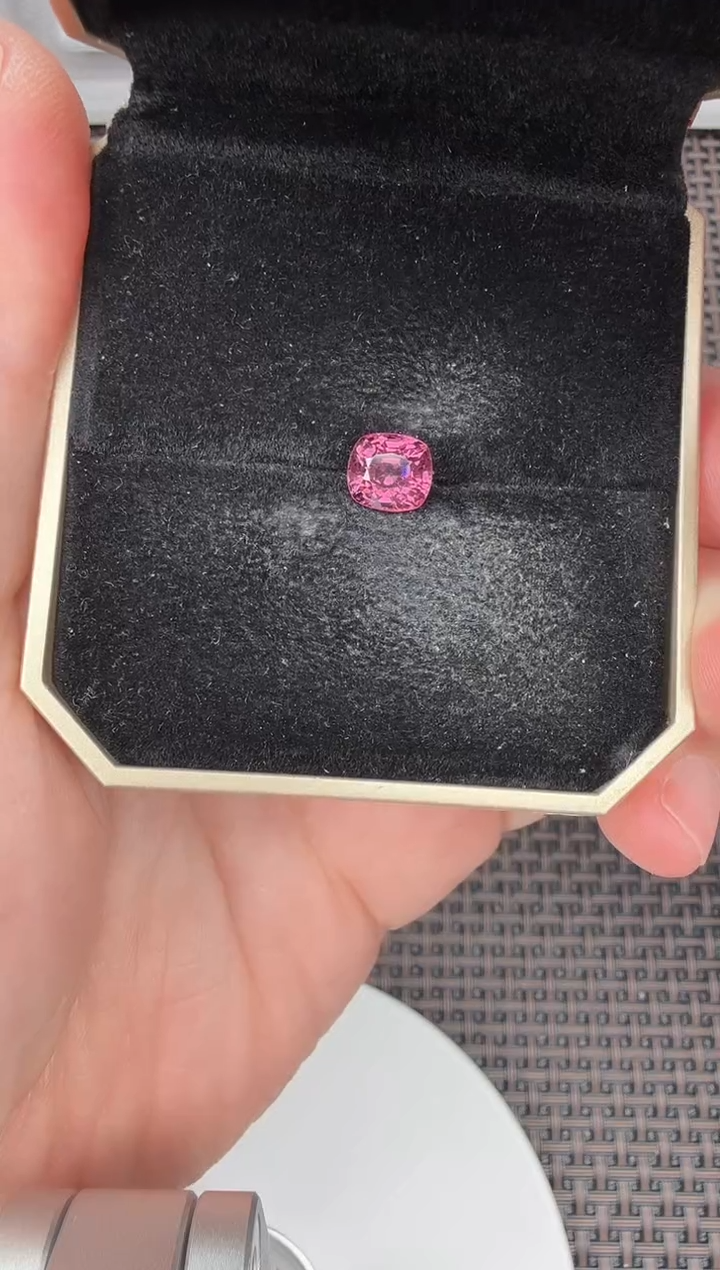 【闪购商品】尖晶石木槿紫未镶嵌1.98ct-B01106