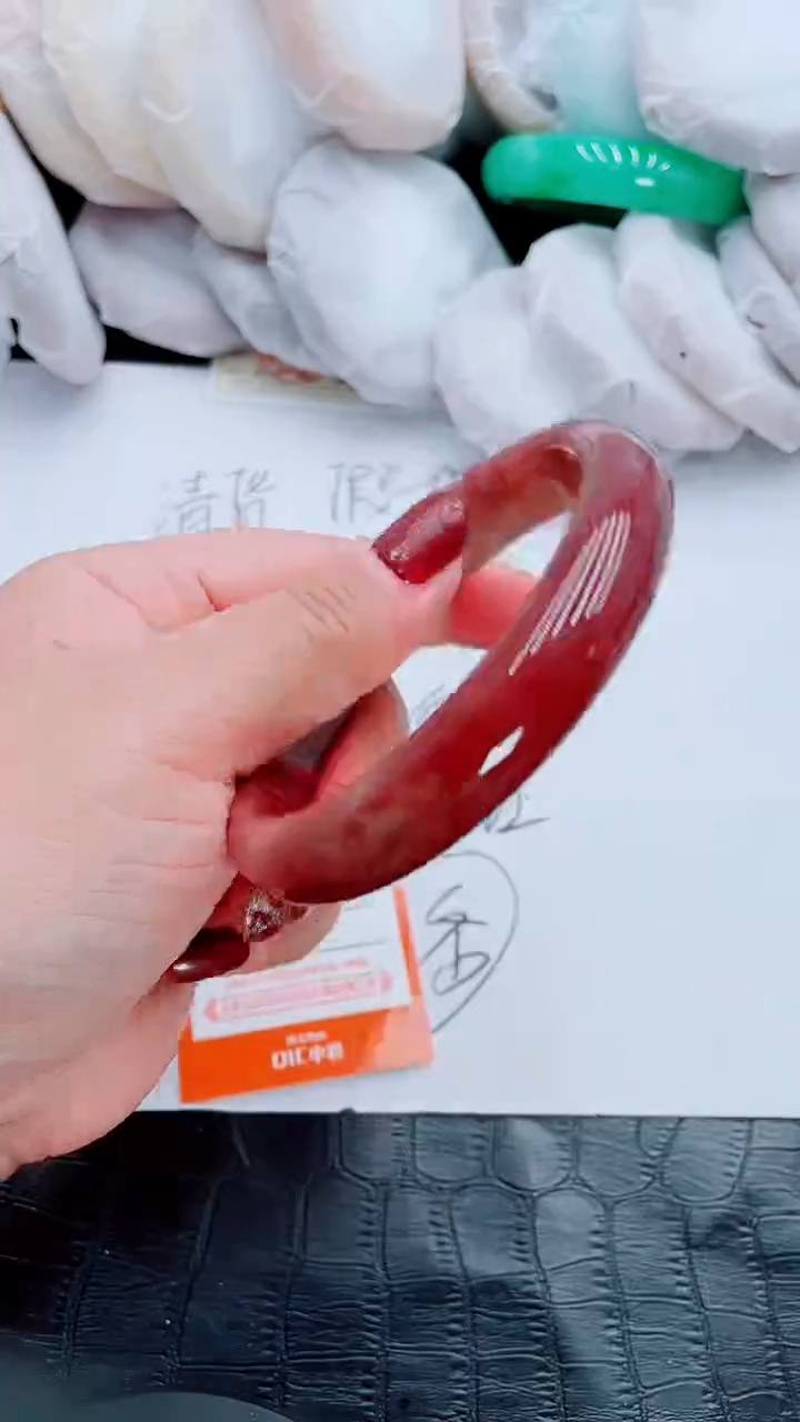 【闪购商品】石英质玉手镯未镶嵌Q252-63-62