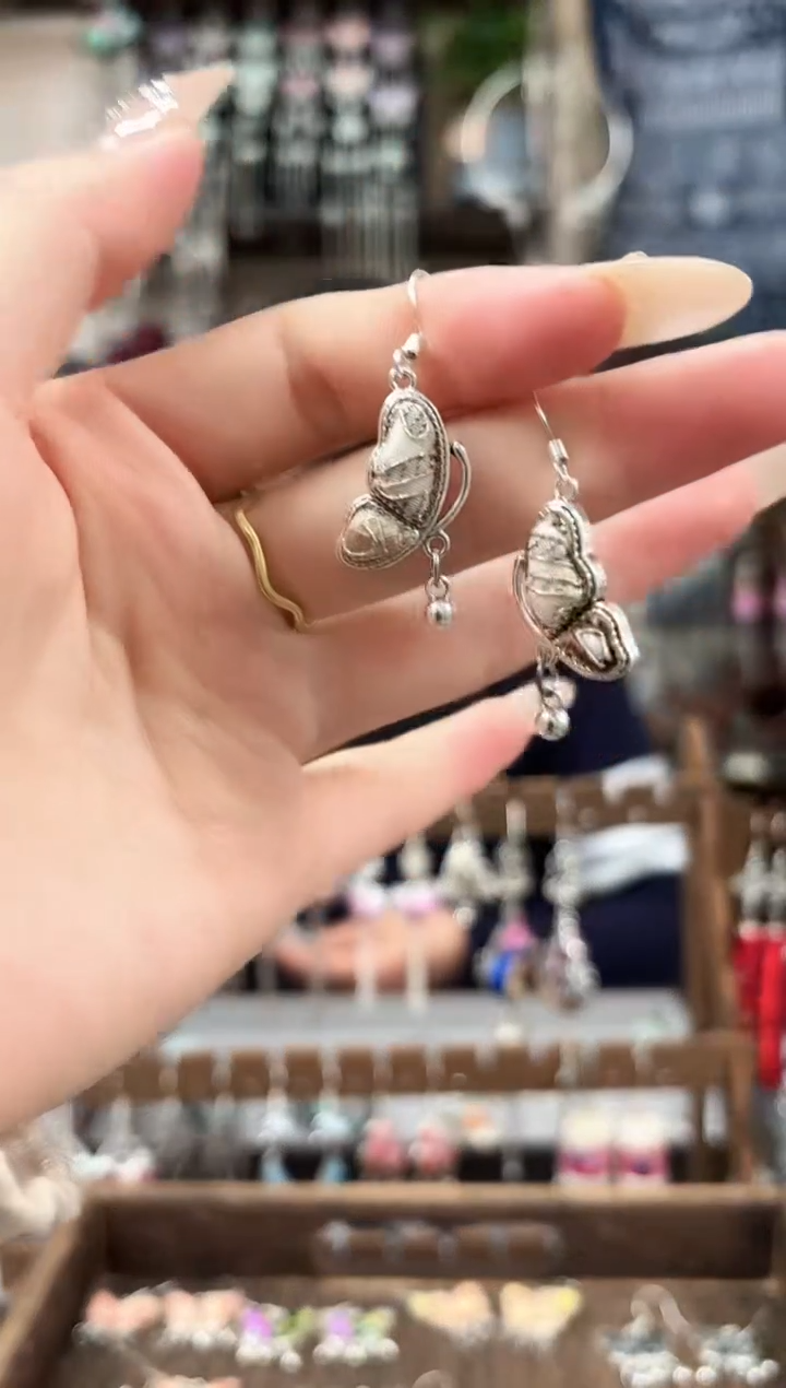 织绣民族风非遗老绣饰品382