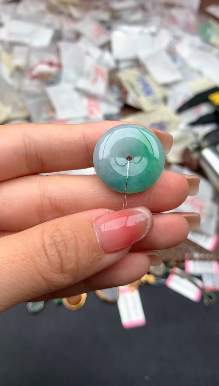 未镶嵌挂件翡翠一