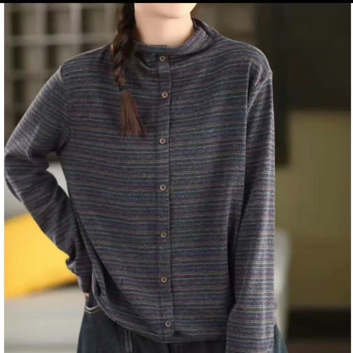 君姐服饰{6330}冬季高品质圆领纽扣套头长袖条纹半高领T恤