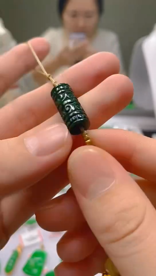 【闪购商品】翡翠颈饰未镶嵌新号开播，全场乱卖