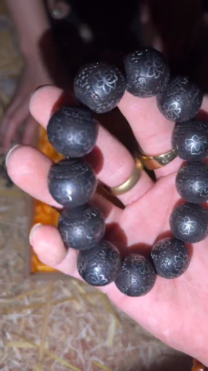 木银色闪购商品专属高端连