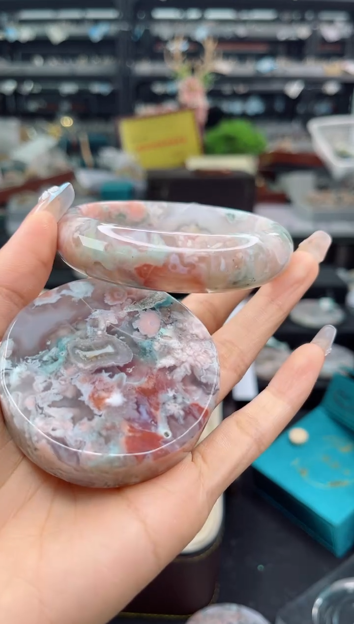 石英质玉未镶嵌手镯62圈口（赠品镯心）6S83