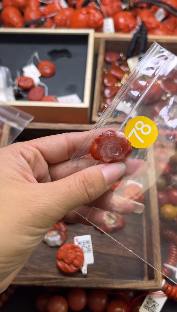 【闪购商品】南红玛瑙珠宝奇石未镶嵌78