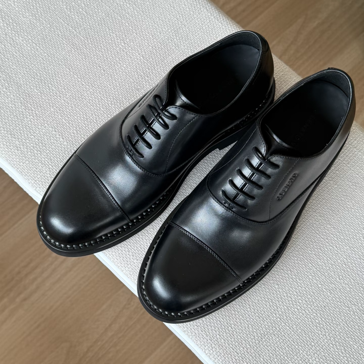 轻奢2号店男鞋撤柜