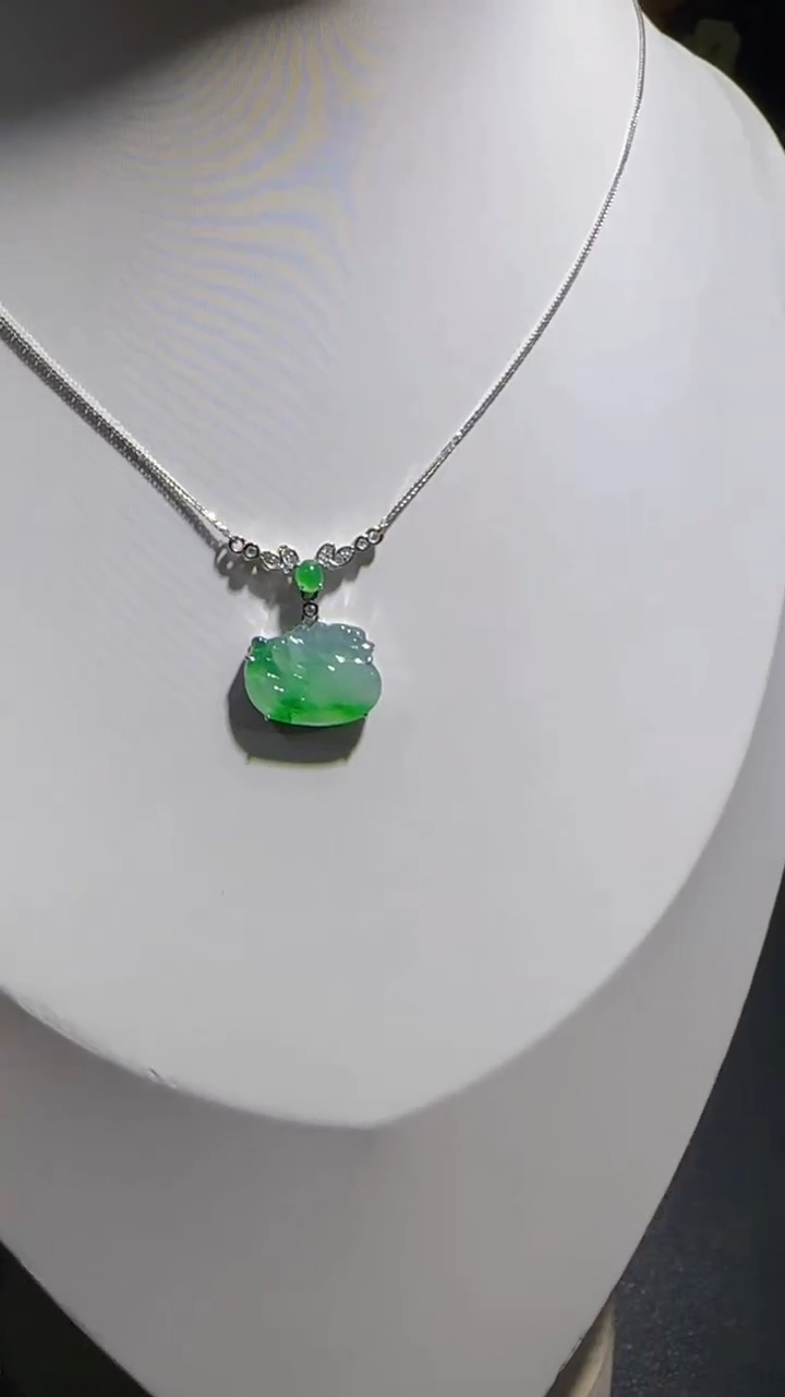 【闪购商品】翡翠套链18K金镶嵌套链