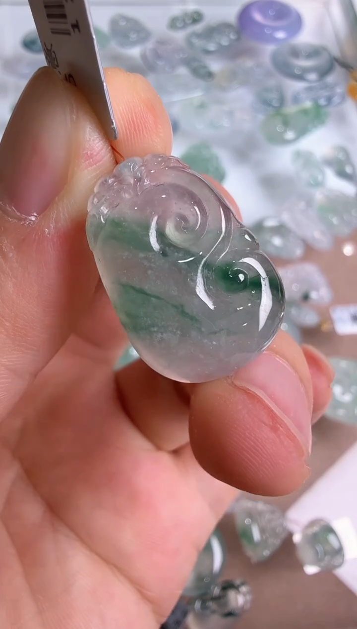 【闪购商品】翡翠吊坠(不含链)未镶嵌··