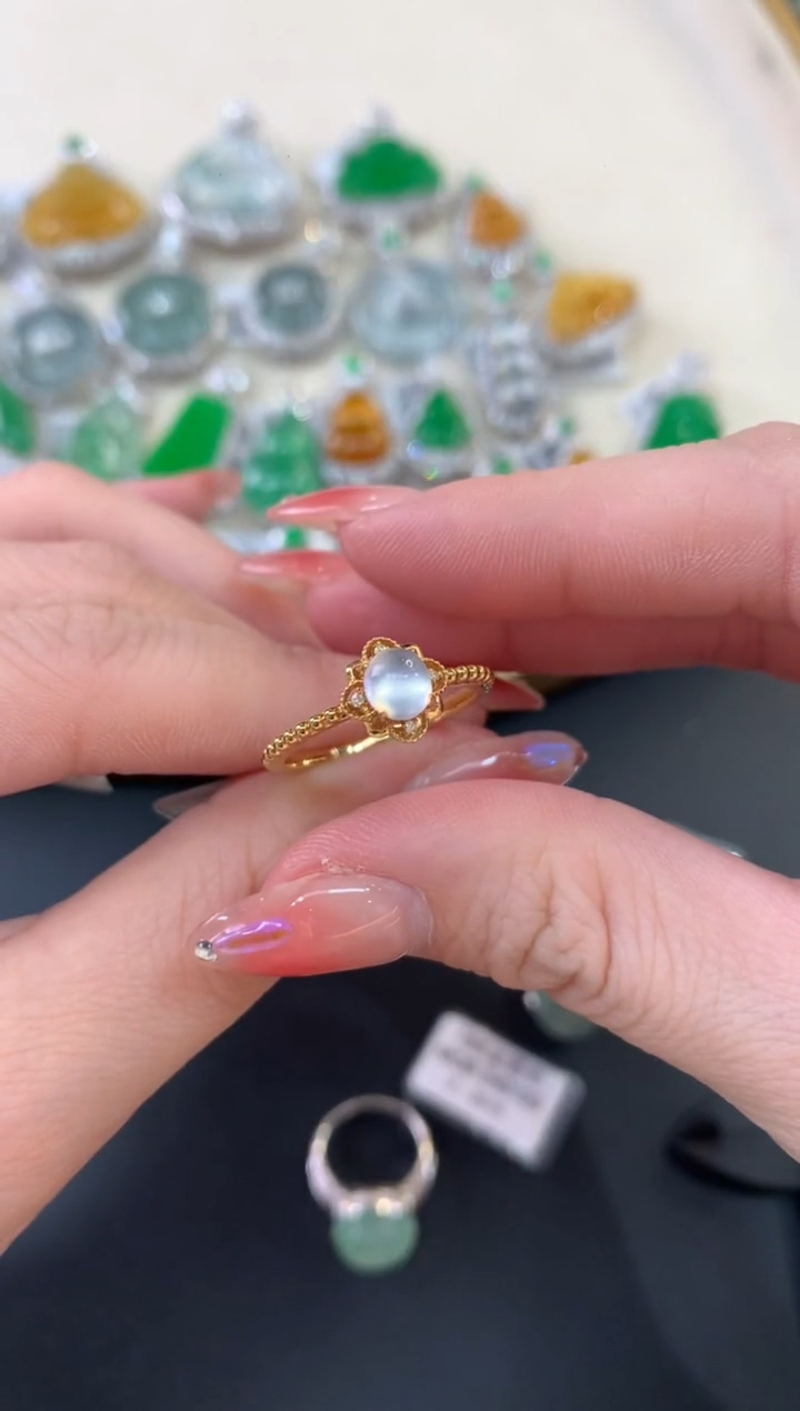 【闪购商品】翡翠戒指18K金镶嵌A772|2500