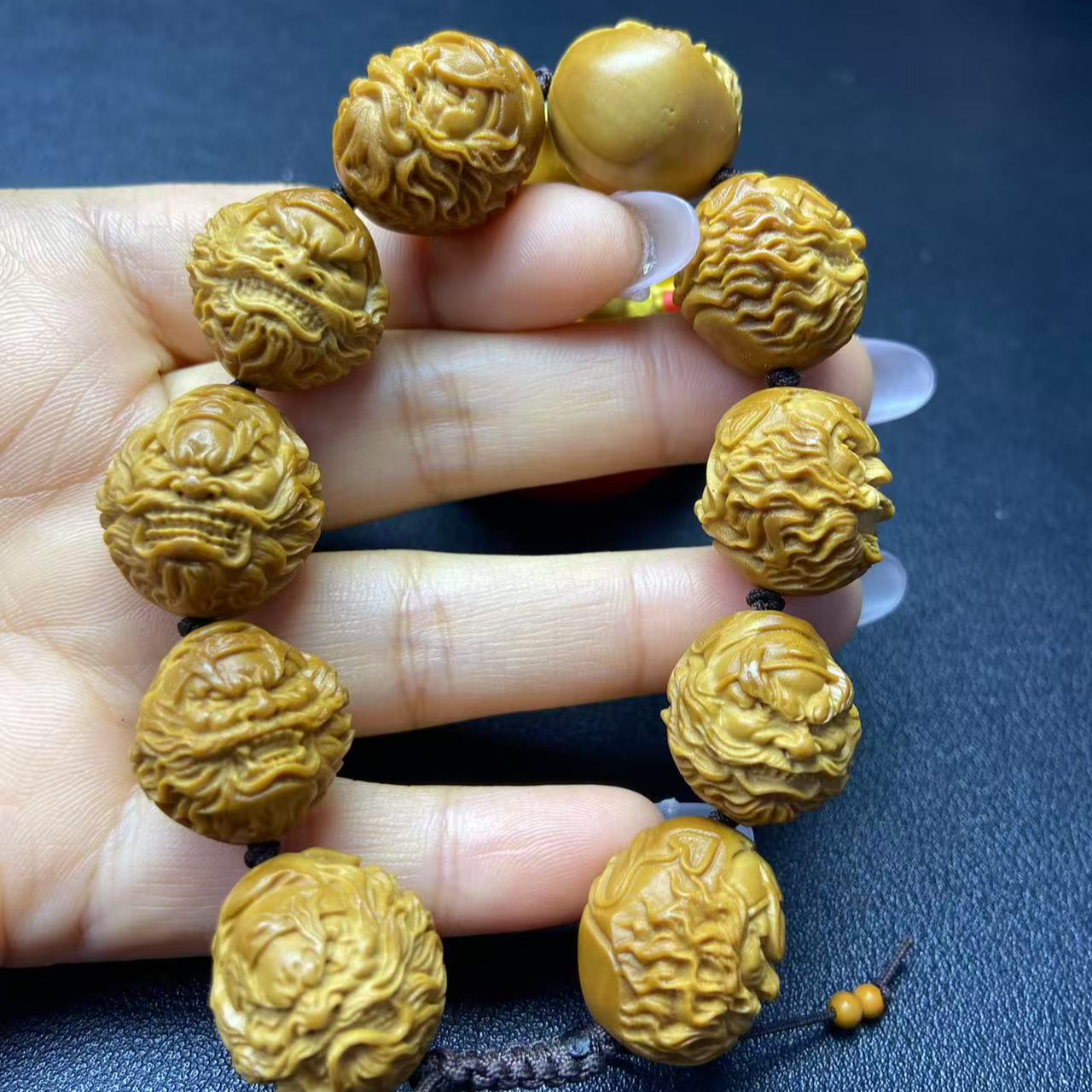 橄榄核铁核钟馗头手串