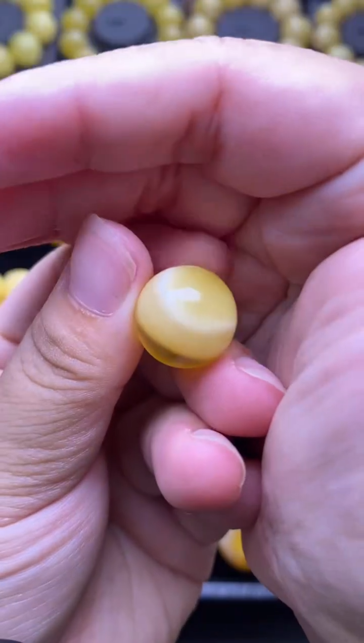 未镶嵌琥珀裸石 大小姐珠宝严选2