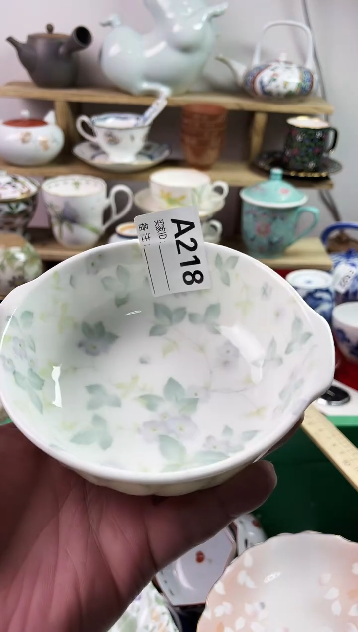 瓷片c****?77777777777 A218