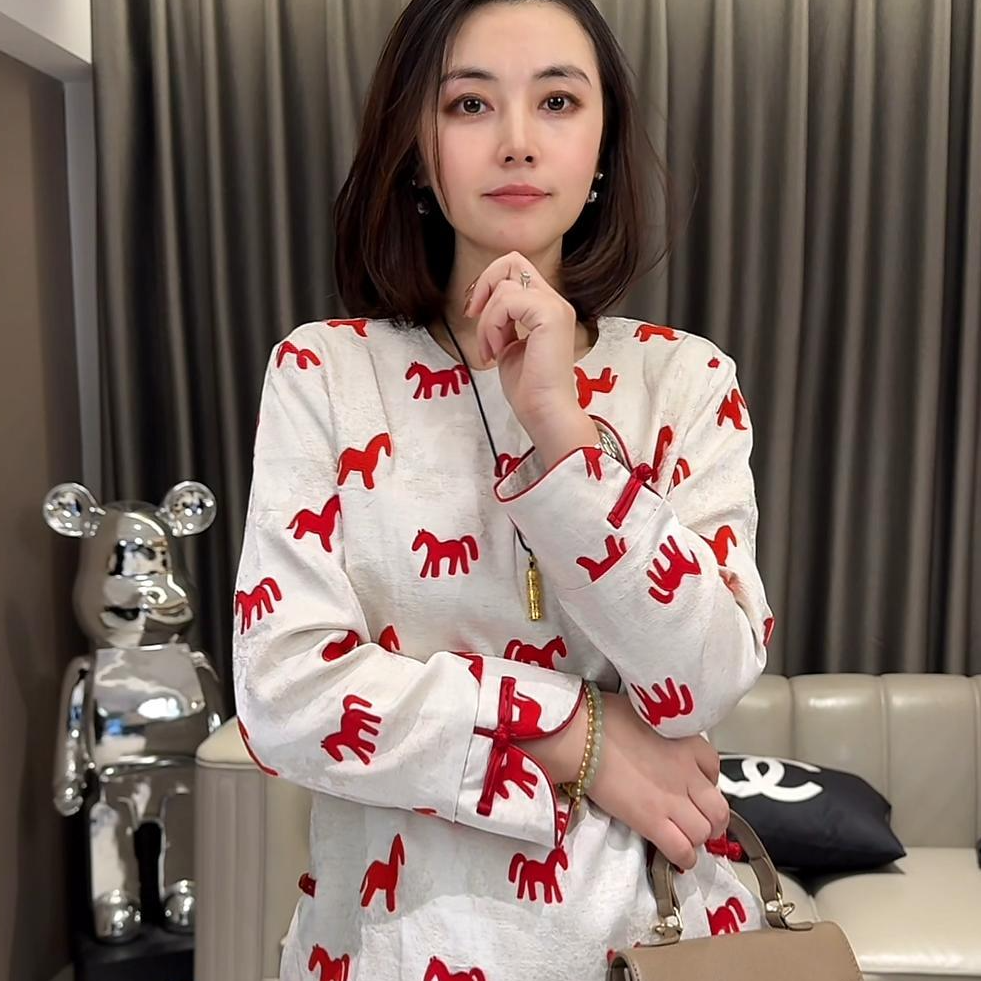 SSCOCOME秋冬新款圆领国风小马刺绣轻奢衬衫上衣