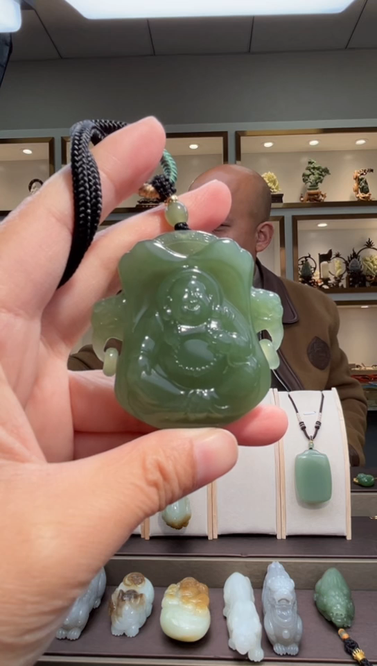 颈饰未镶嵌和田玉苏