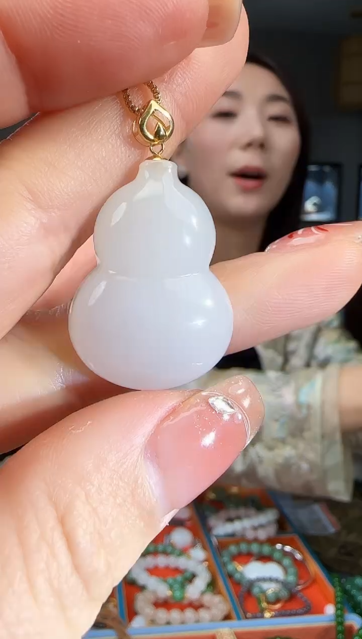 吊坠(不含链)18K金镶嵌和田玉1