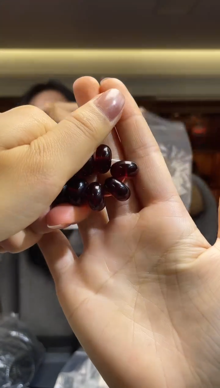 手串血珀未镶嵌（多样性发一件）