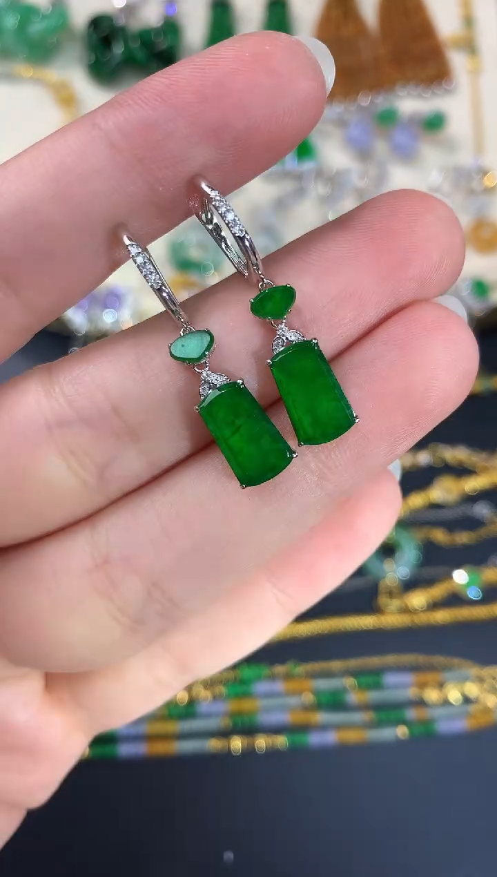 【闪购商品】翡翠耳饰18K金镶嵌A414|6980