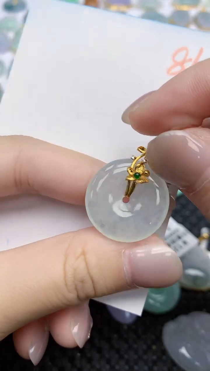 【闪购商品】翡翠颈饰18K金镶嵌天然翡翠A货