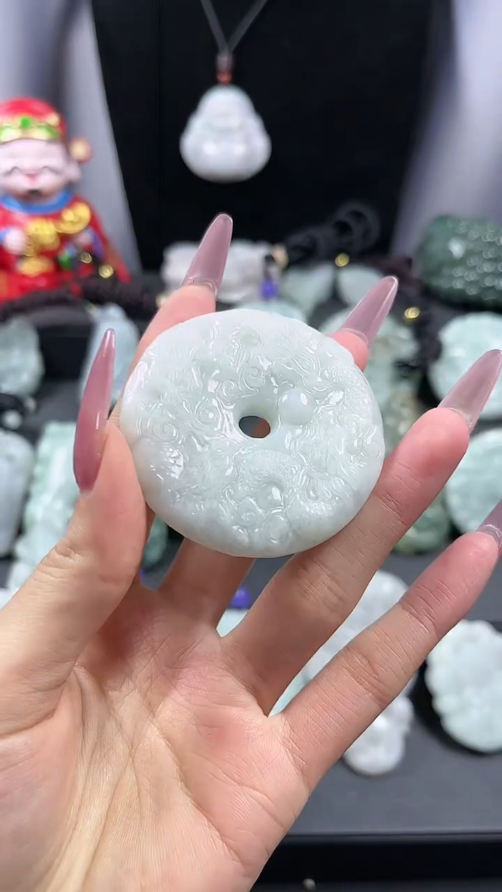 【闪购商品】翡翠颈饰未镶嵌平安扣九龙