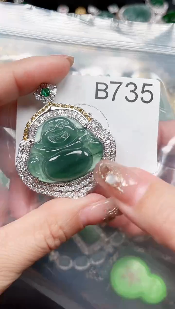 【闪购商品】翡翠颈饰未镶嵌735送皮绳