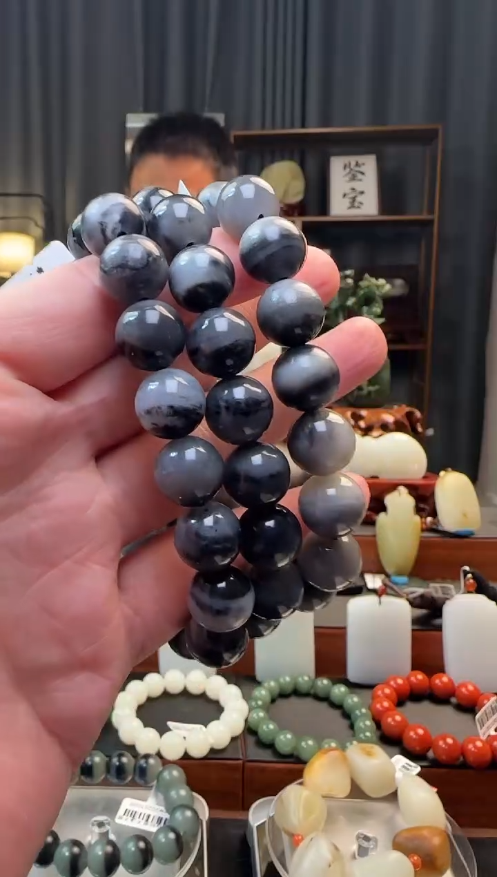 吊坠(不含链)未镶嵌和田玉手串多样性发货，拍一发一