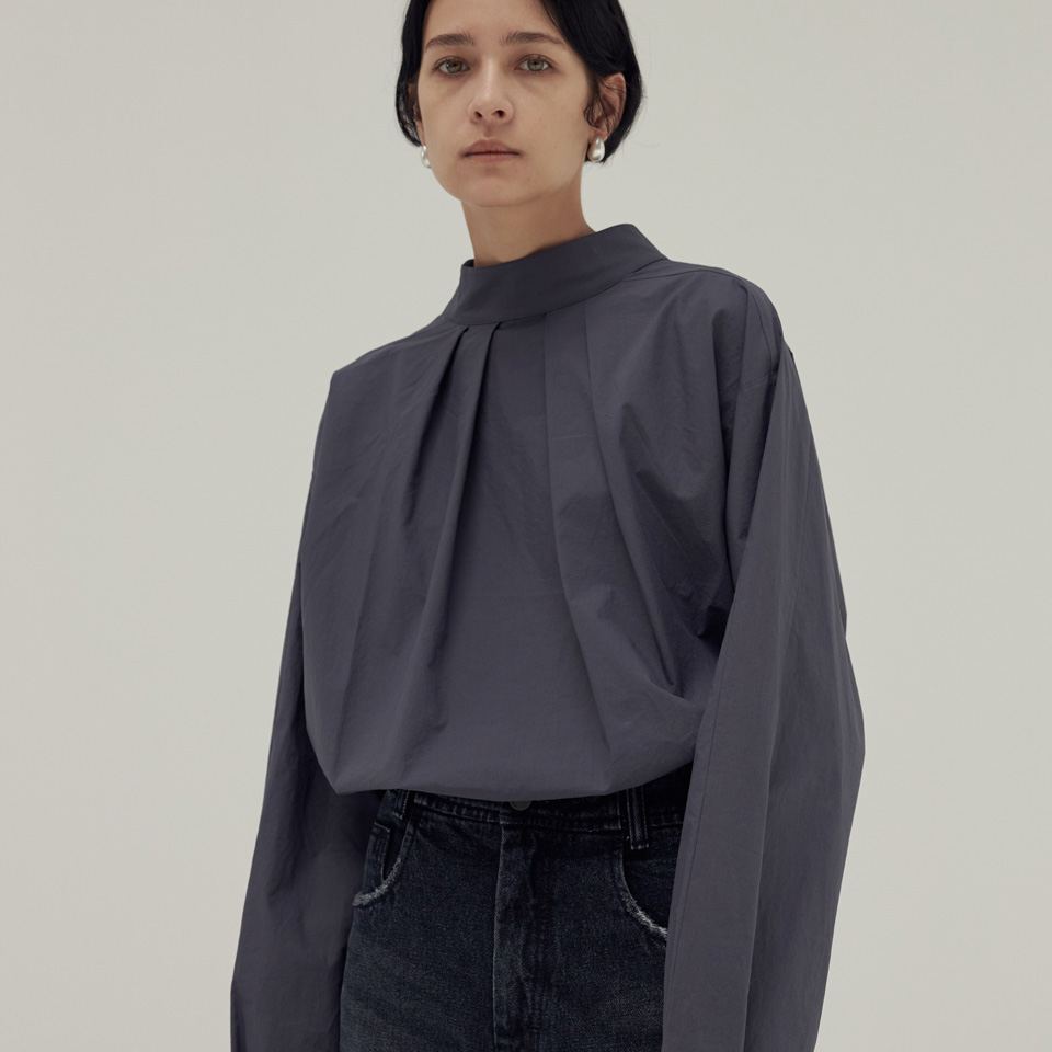 全新未使用  半高领衬衣 灰色 均码 P252199026