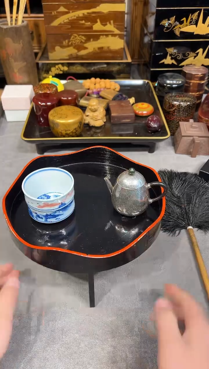 三足果子钵 （有瑕）