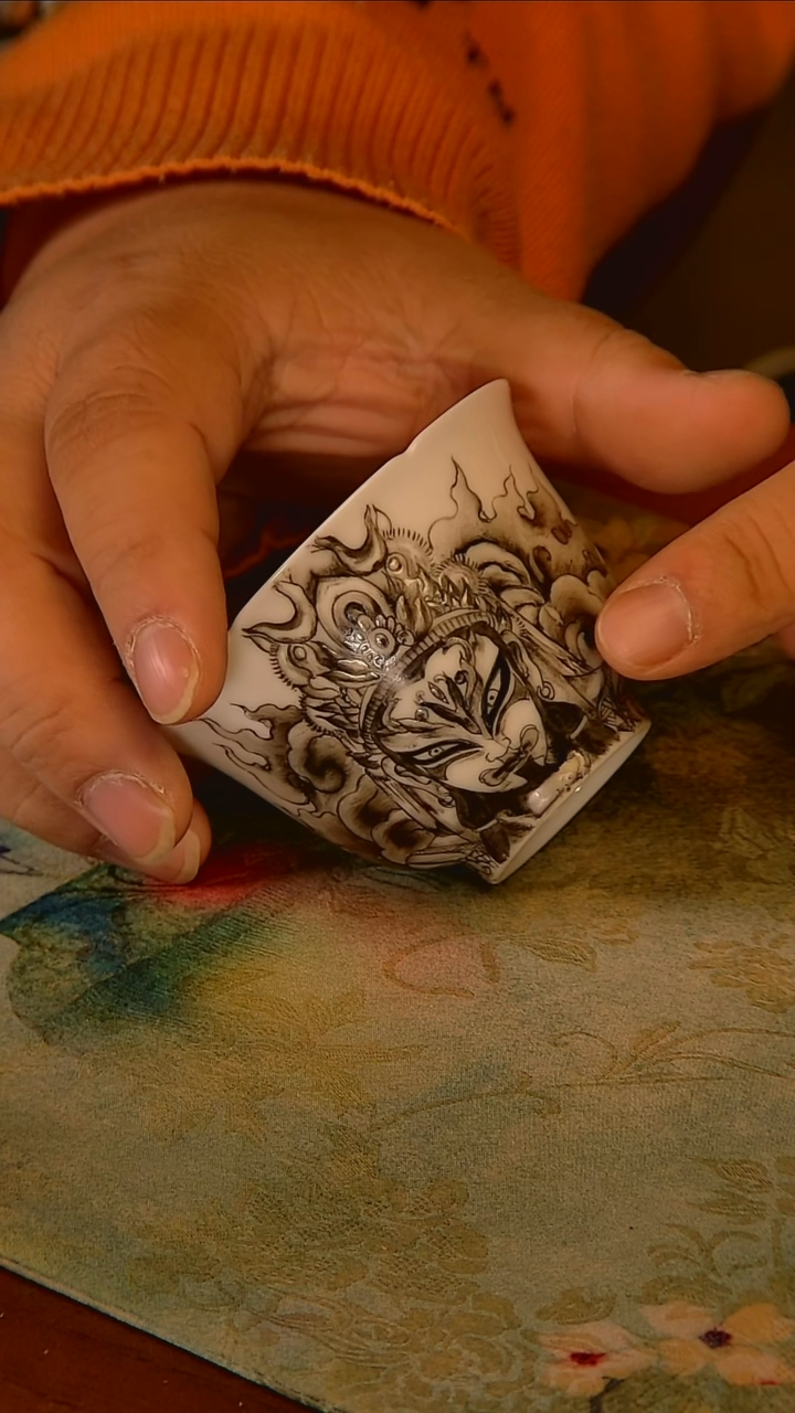 杯手工手绘杯杯很美丽