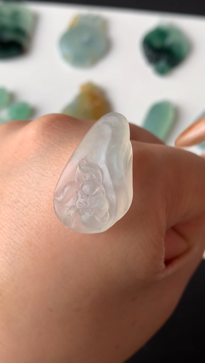 未镶嵌定制翡翠尺寸26*16*6.3