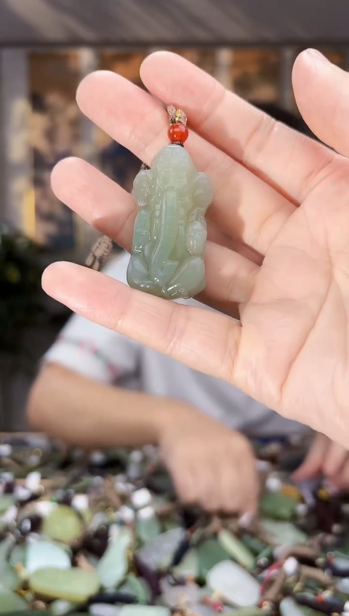 未镶嵌和田玉挂件拍一发一