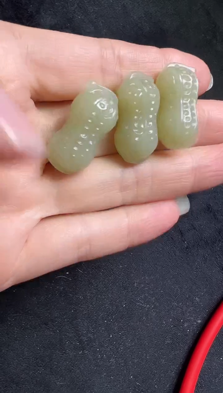 颈饰未镶嵌和田玉83号链接多样性发一微草花