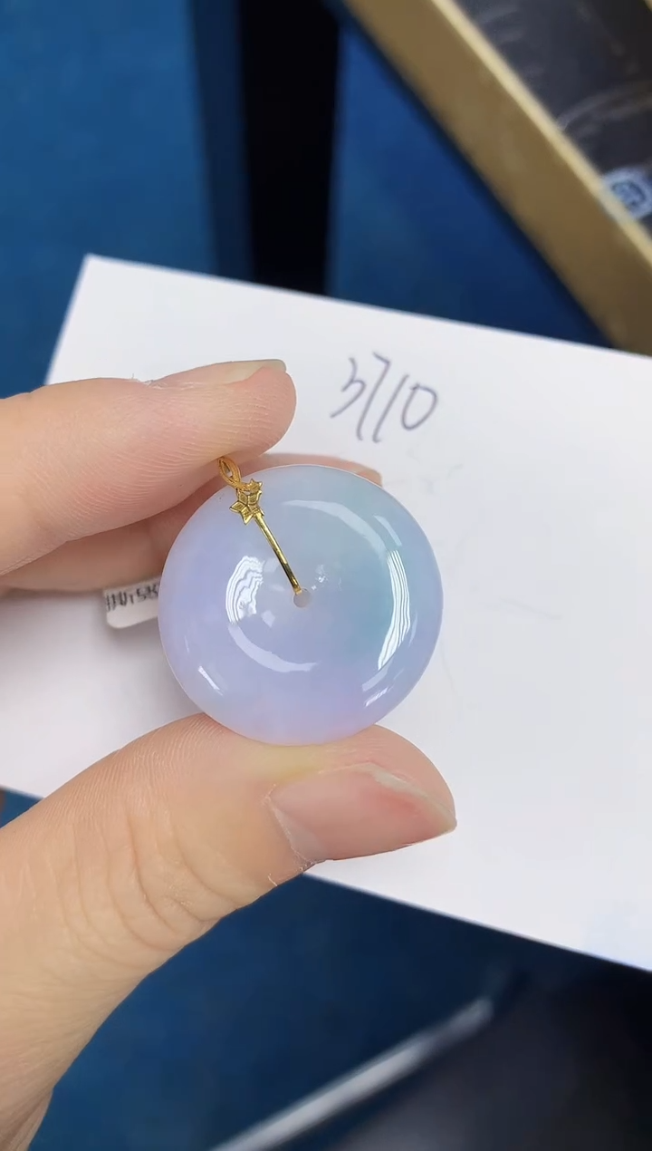 翡翠18K金镶嵌颈饰天然缅甸翡翠A货