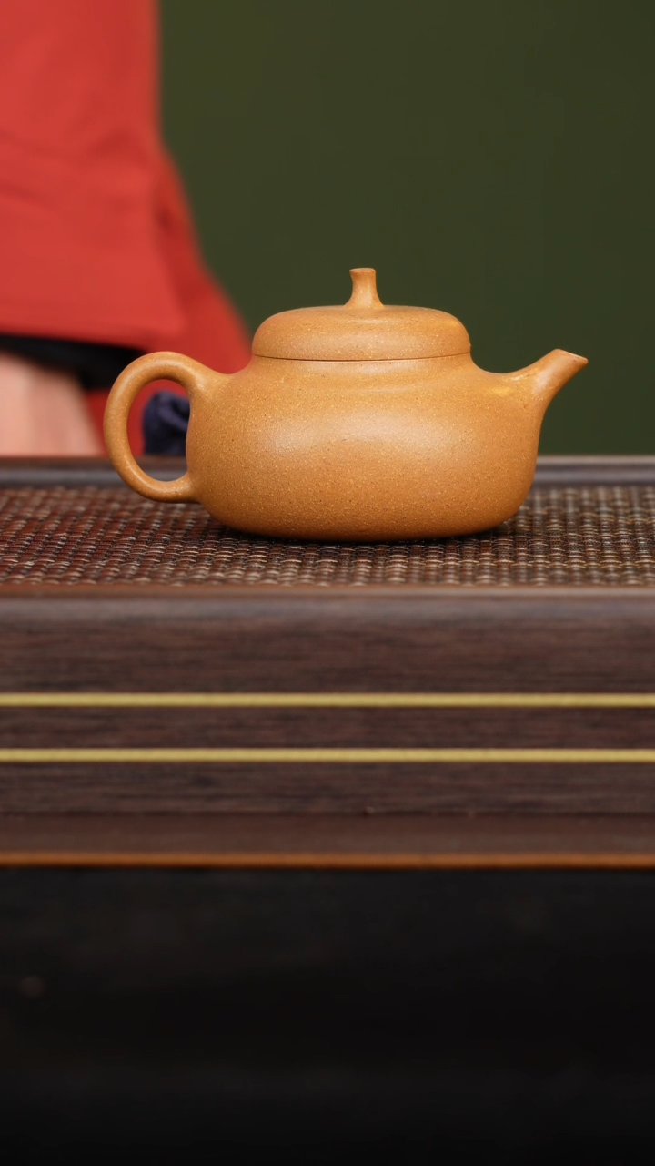 【闪购商品】宜兴（原矿）半手精工紫砂壶