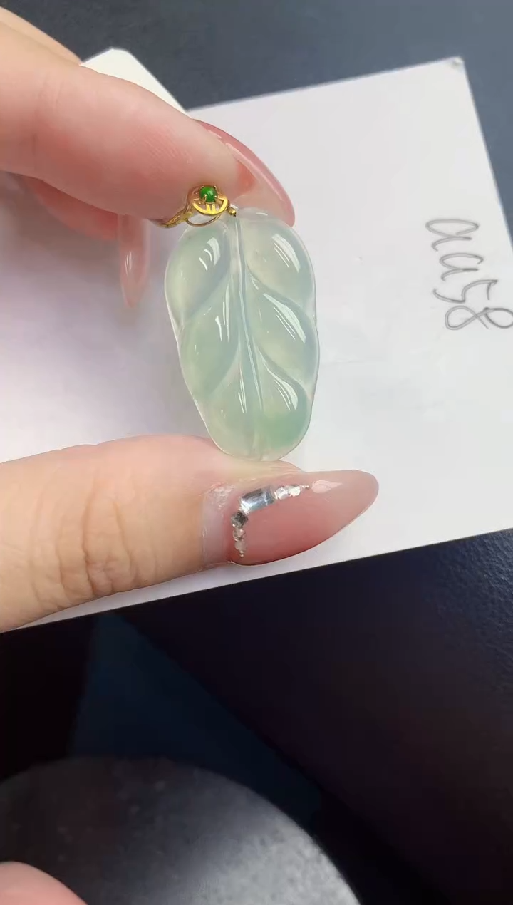 【闪购商品】翡翠颈饰18K金镶嵌000000000