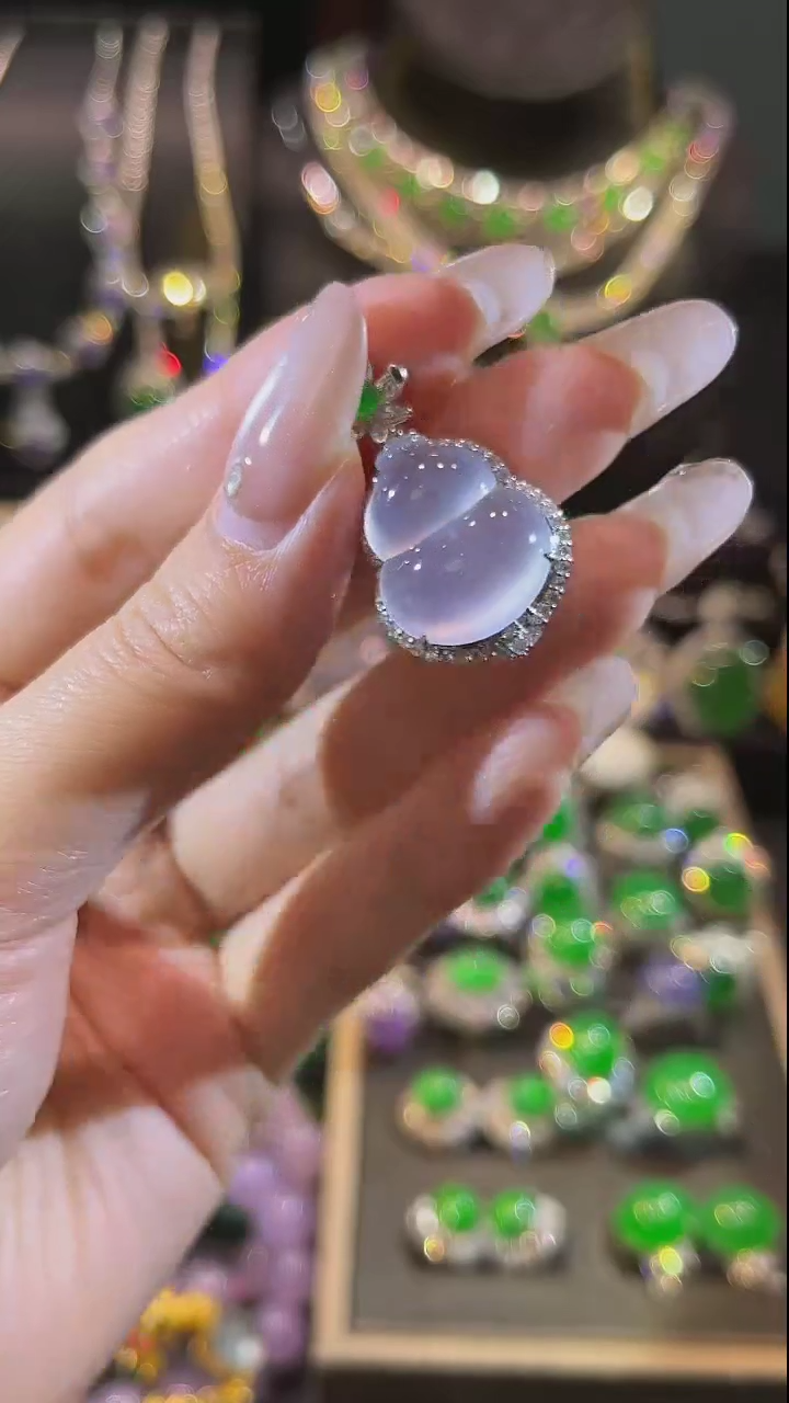 【闪购商品】翡翠耳坠18K金镶嵌吊坠