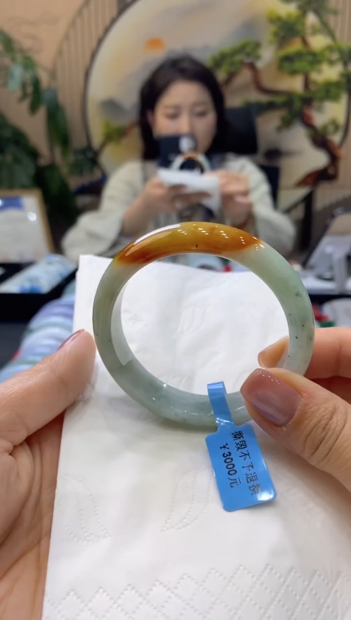 【闪购商品】翡翠手镯未镶嵌99901538