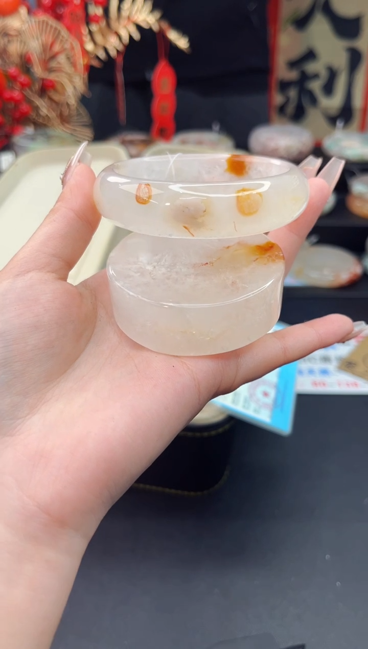 【闪购商品】石英质玉手镯未镶嵌赠送镯心（59圈口）