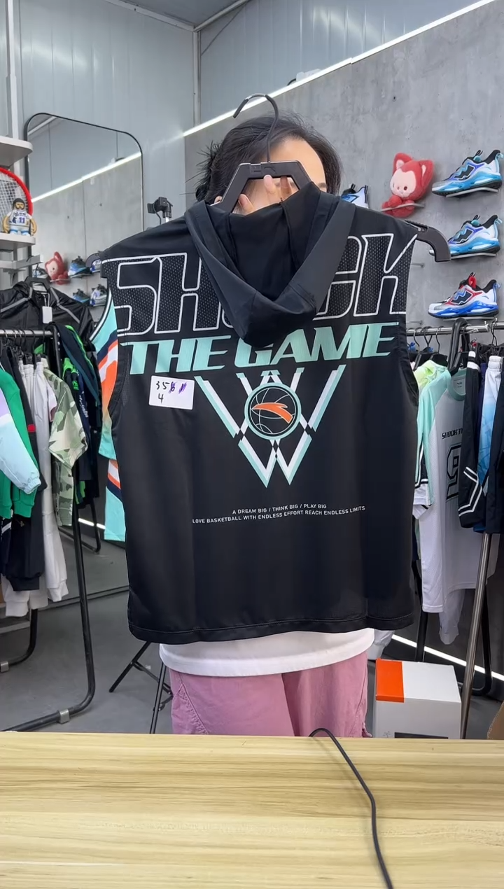 安踏儿童衣服尺码 ：130