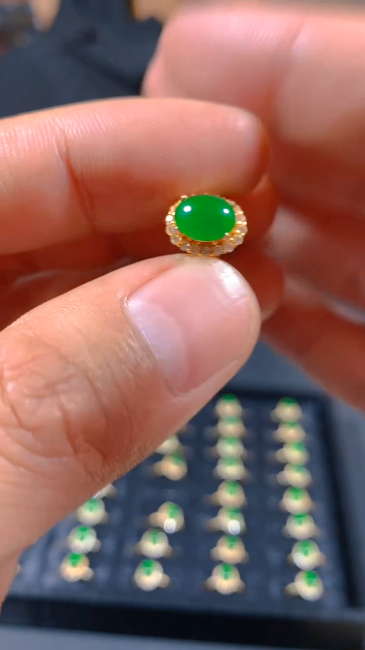 未镶嵌戒指翡翠多样性发一