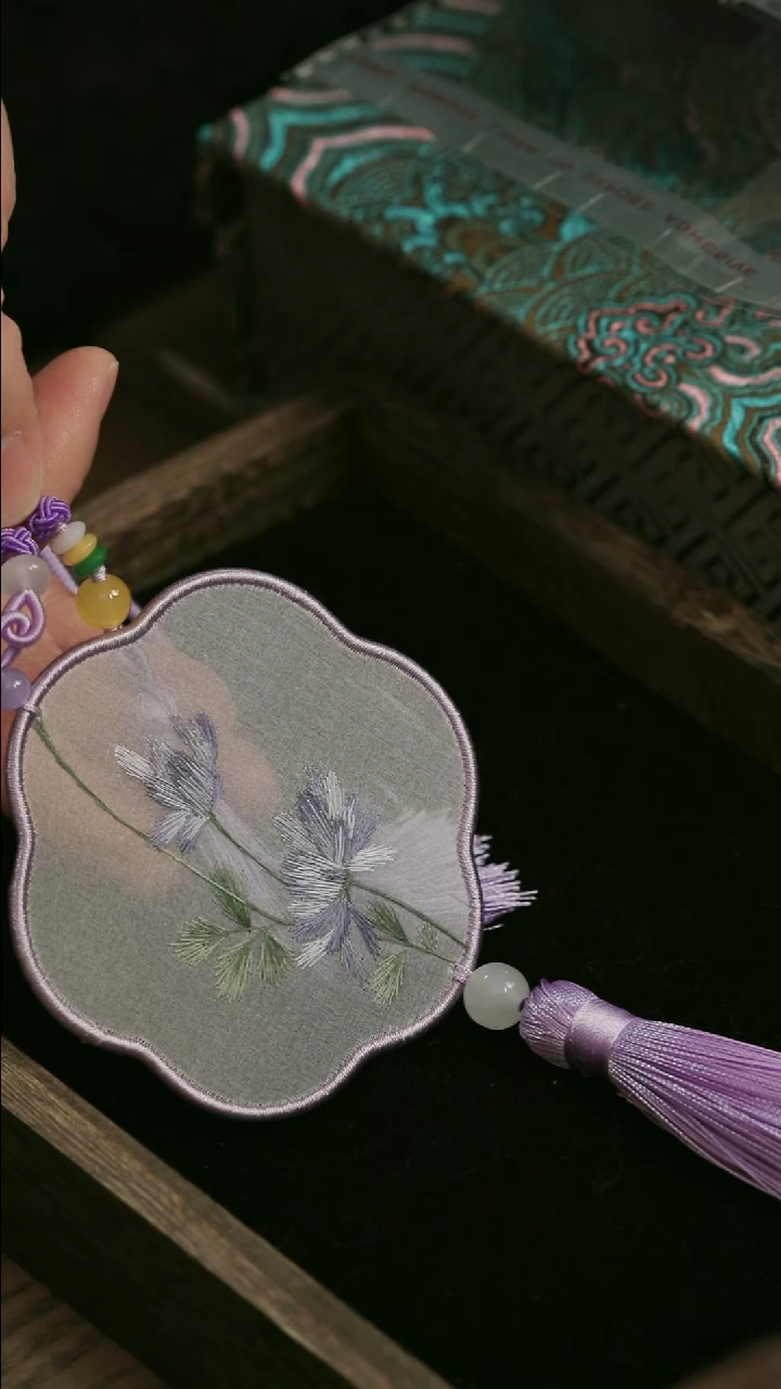 刺绣湘传礼纯手工车挂