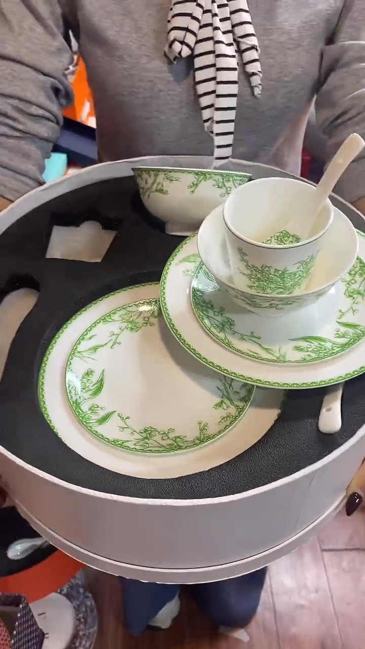 杯鸿辉家品牌瓷器，京东包邮！