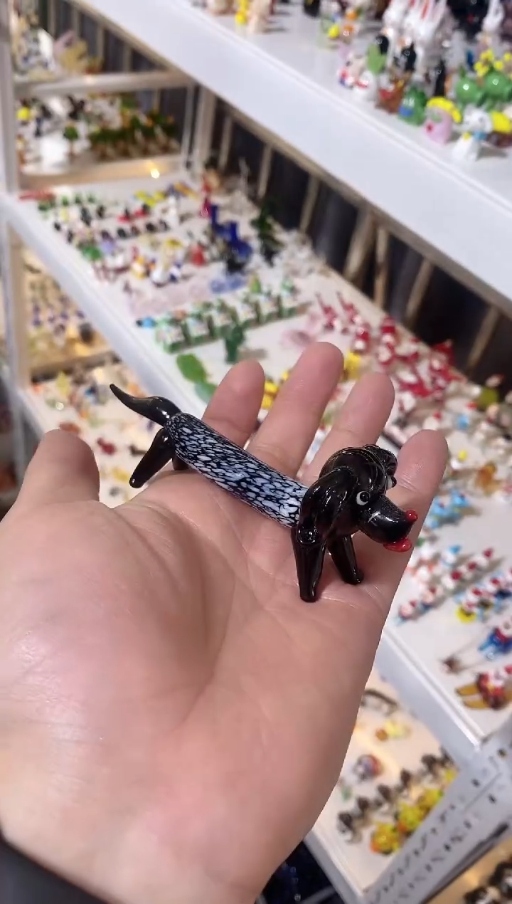 琉璃手工艺品腊肠狗