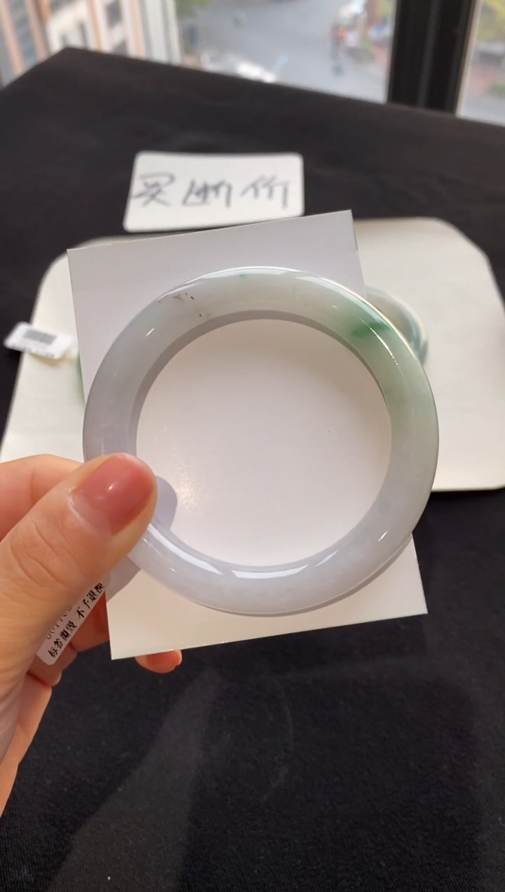 【闪购商品】翡翠手镯（圆镯）未镶嵌55圆条--不退不换