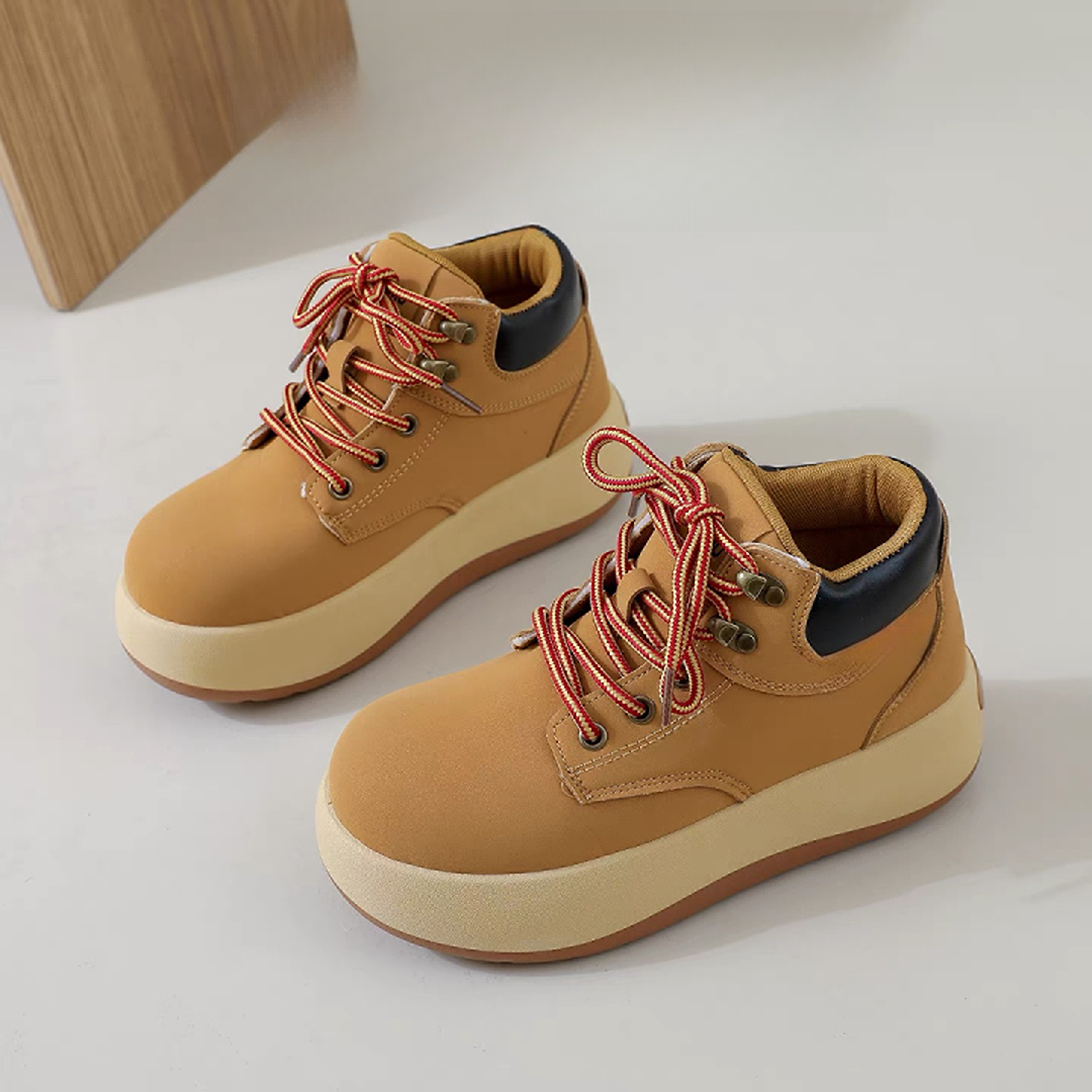 秋冬新款女生运动时尚百搭潮流皮面阿甘鞋休闲板鞋K0726-1/0726-1