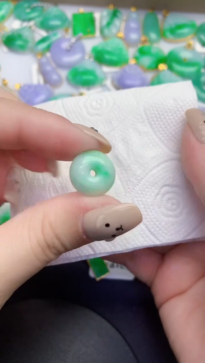 颈饰未镶嵌翡翠缅甸天然翡翠A货