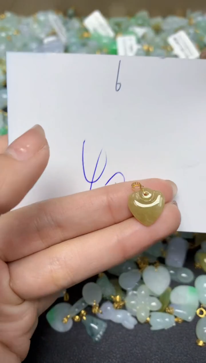 【闪购商品】翡翠颈饰18K金镶嵌天然翡翠A货