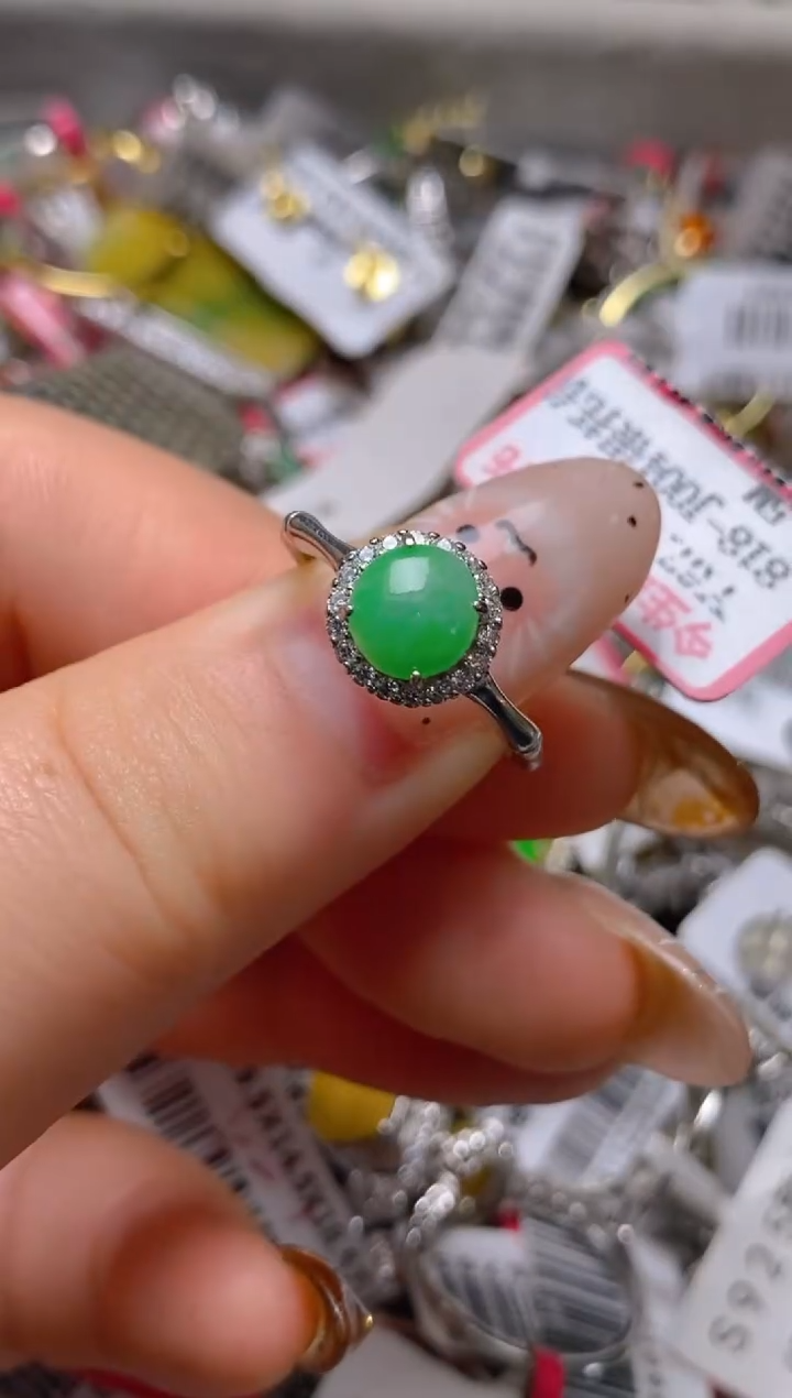 银S925镶嵌戒指翡翠百内无证书